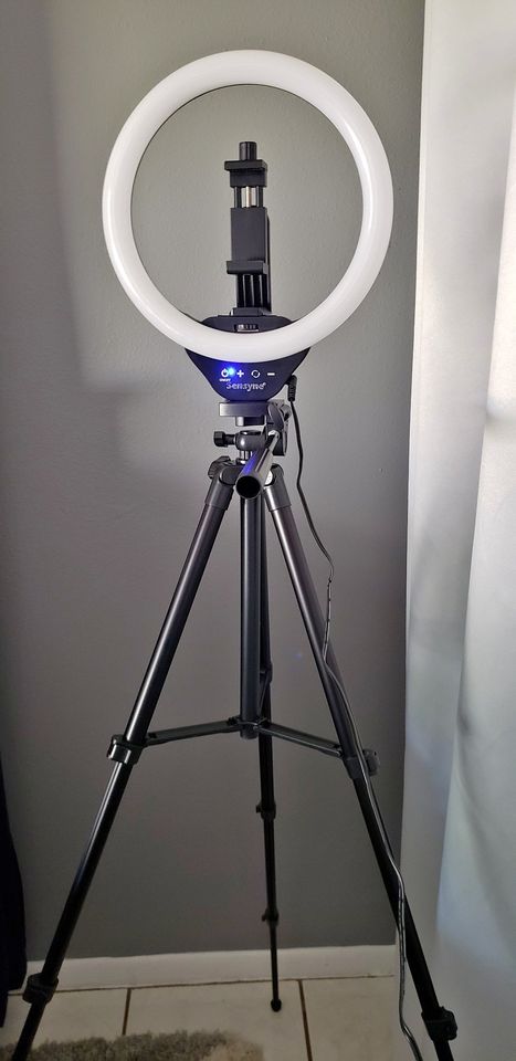 Ring Light With Mobile Holder With 7Feet Tripod Stand in Three Different Mode Light