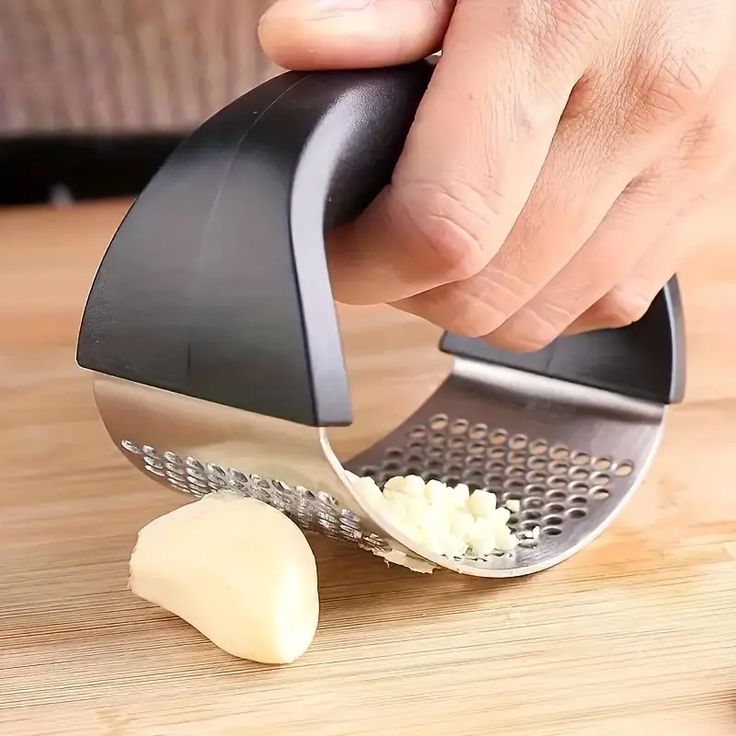 Manual Garlic Press Rocker with Handle Stainless Steel Garlic Crusher