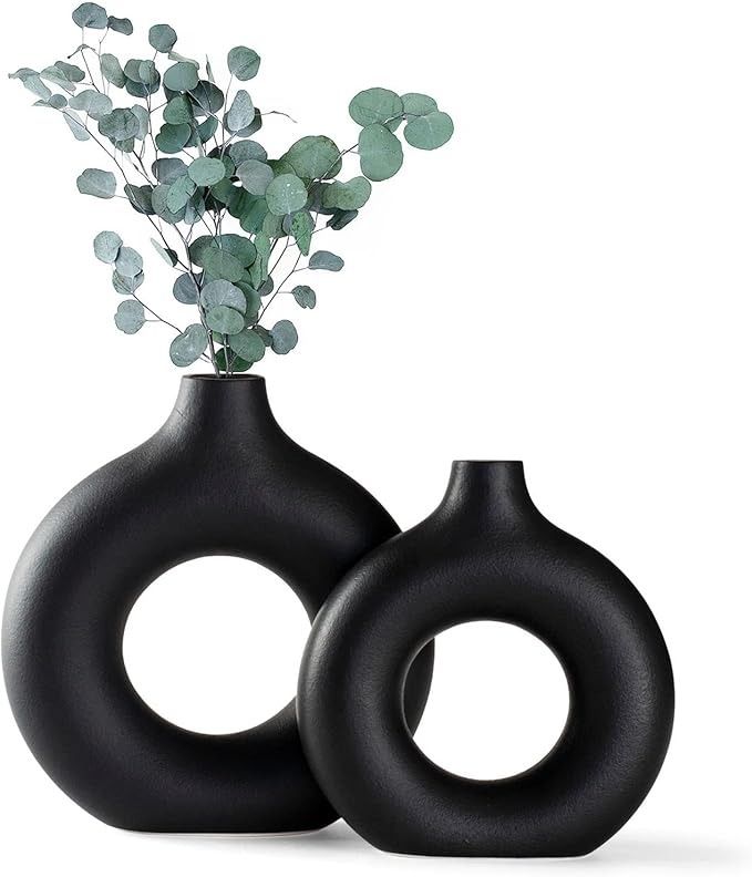 Set of 2 donut shaped vases with shiny look